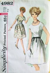 4982 1963  SS FLARE DRESS PATTERN 12 32''B